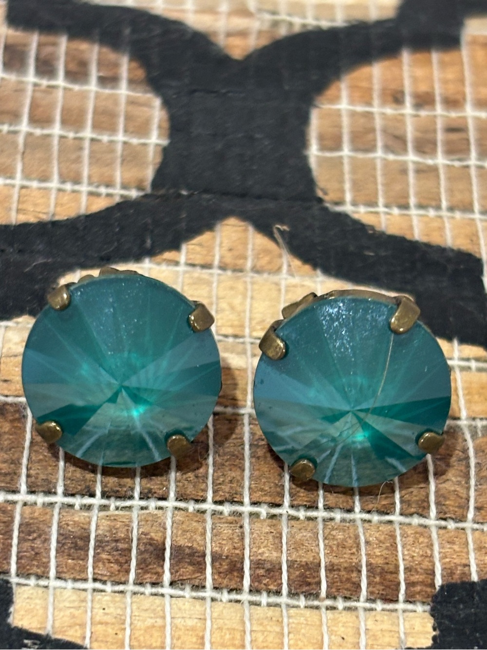 Sabika Green Crystal Round Stud Earrings - Women Jewelry